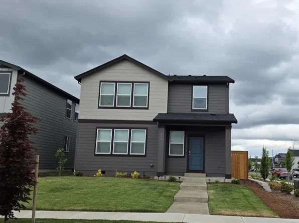 2707 Meadowlark Ave, Woodburn, OR 97071