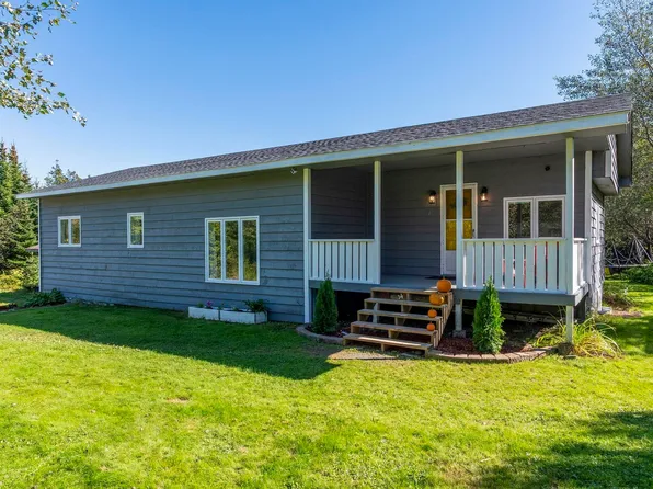 38 Post Rd, Halifax, NS B0J 1N0