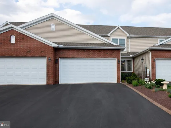 65 Hickory St, Palmyra, PA 17078