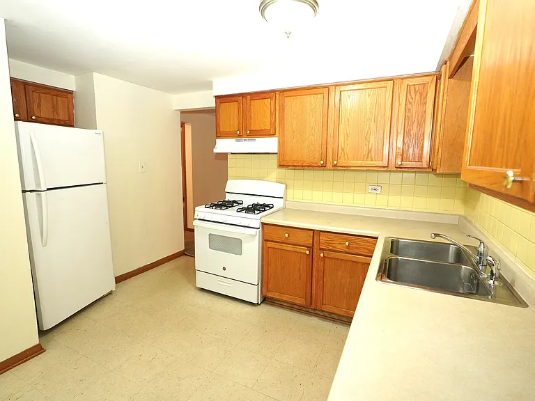 347 Dalewood Ave — Photo 5