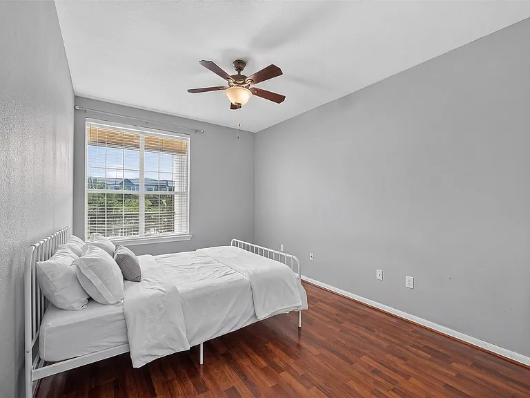 7575 Kirby Dr #2201 — Photo 7