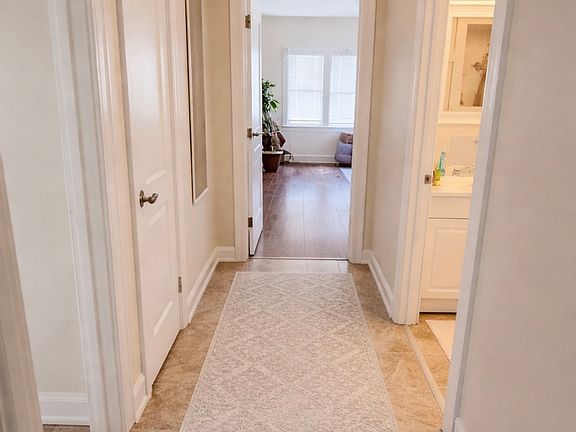 3rd image of 908 9th Ave #2