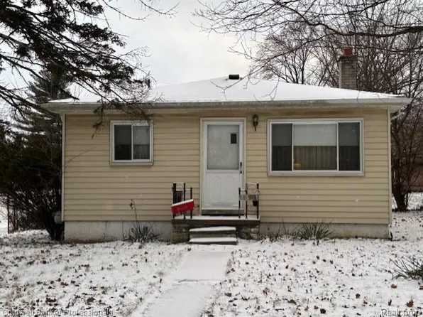 16101 Salem St, Detroit, MI 48219