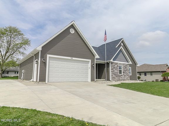 2nd image of 749 Parkside Dr