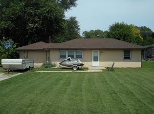 110 Harlem Rd, Machesney Park, IL 61115