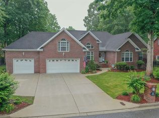 705 Beacon Hill Rd, Chesapeake, VA 23322