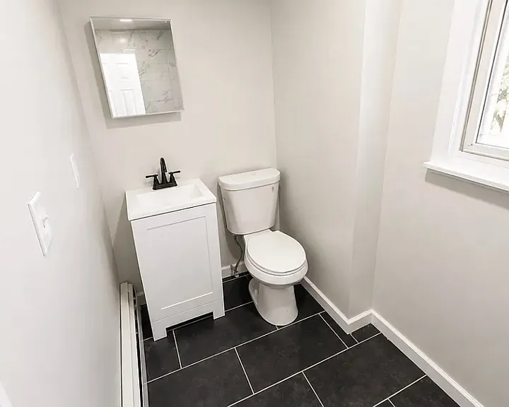 21 Eckert Ave #2L — Photo 2