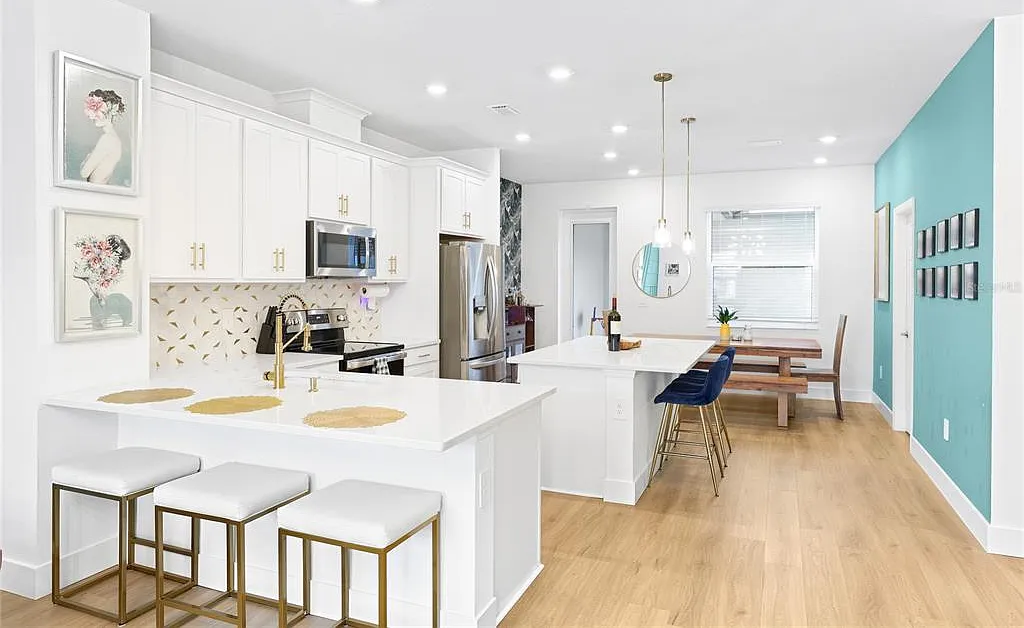 3 bed, 2.5 bath, 1776 sqft, $3,500 — Photo 4