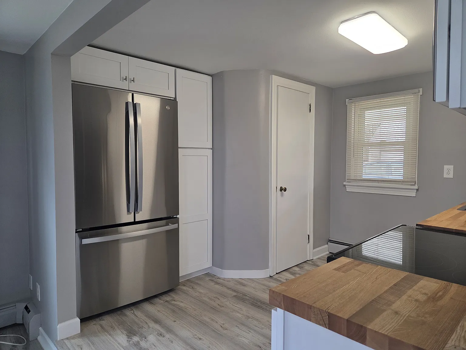 1 bed, 1.5 bath, 1000 sqft, $1,650 — Photo 3