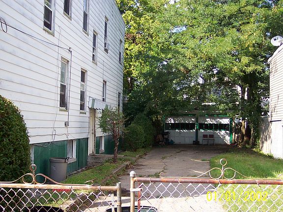 5th image of 34 Breakenridge Ter