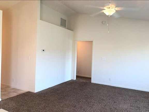 5th image of 5338 Wilmington Cir