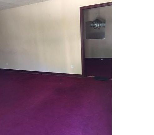3rd image of 8052 Aline Ave
