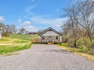 127 Lock Six Rd, Hartsville, TN 37074