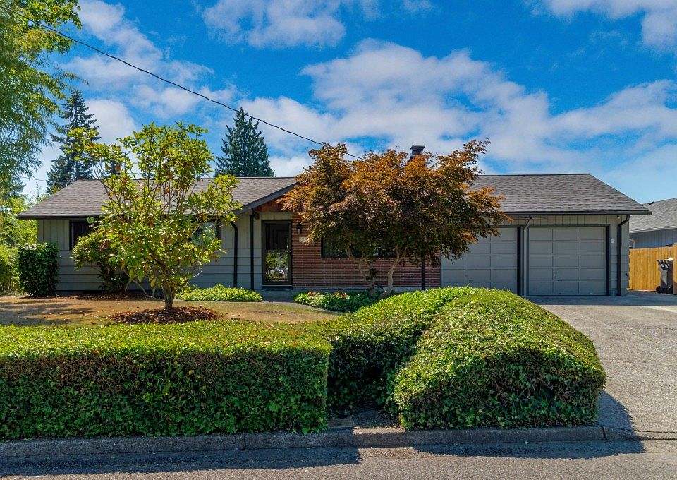 1st image of 2530 24th St SE