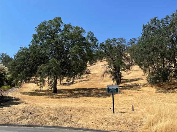 27 Fairway Oaks Ln, Friant, CA 93626