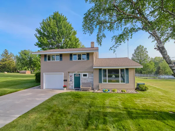 597 Browning Ave, Manistee, MI 49660