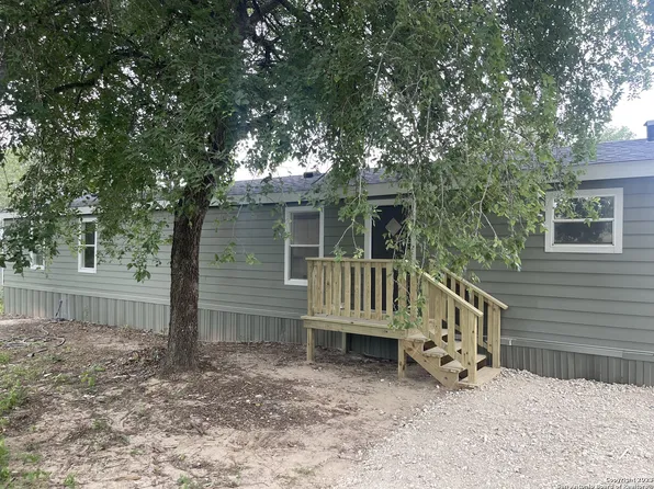 23014 HILLTOP PEAKS, Elmendorf, TX 78112