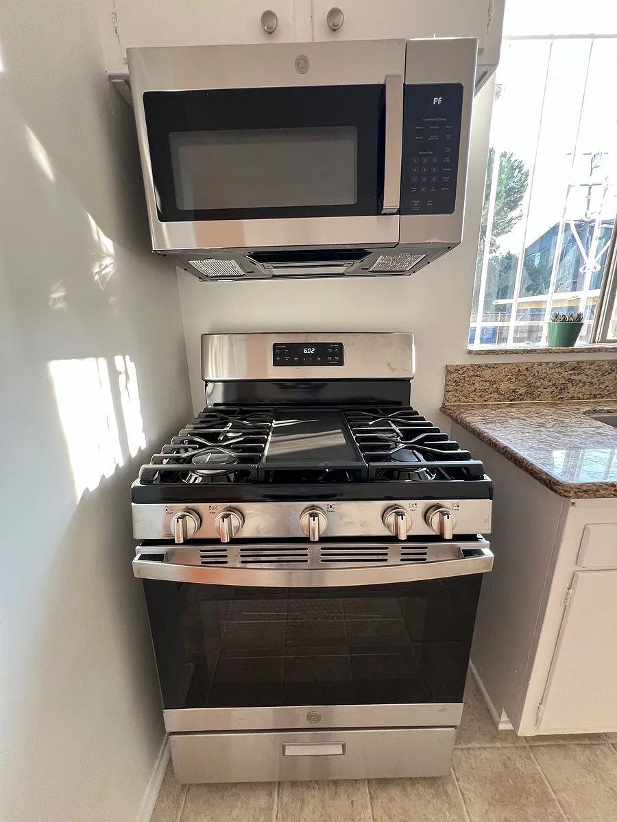 1233 N Hoover St Apt 3, Los Angeles, CA 90029 HotPads