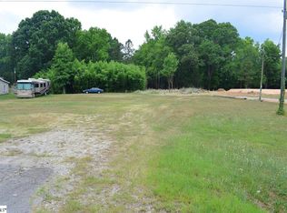 2220 Cross Anchor Rd, Woodruff, SC 29388