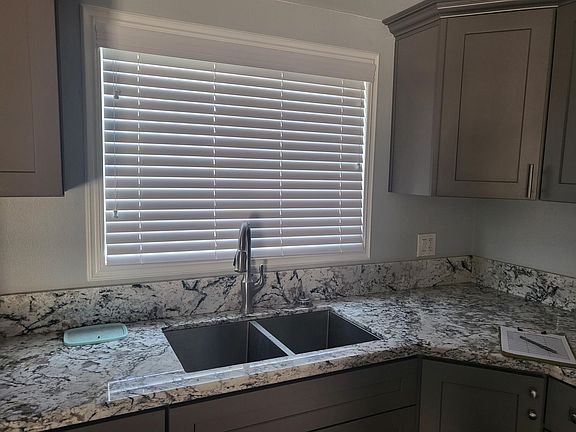 5th image of 121 S Giovanola Ave