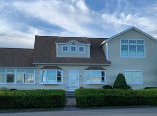 11 Red Bird Trl, Old Saybrook, CT 06475