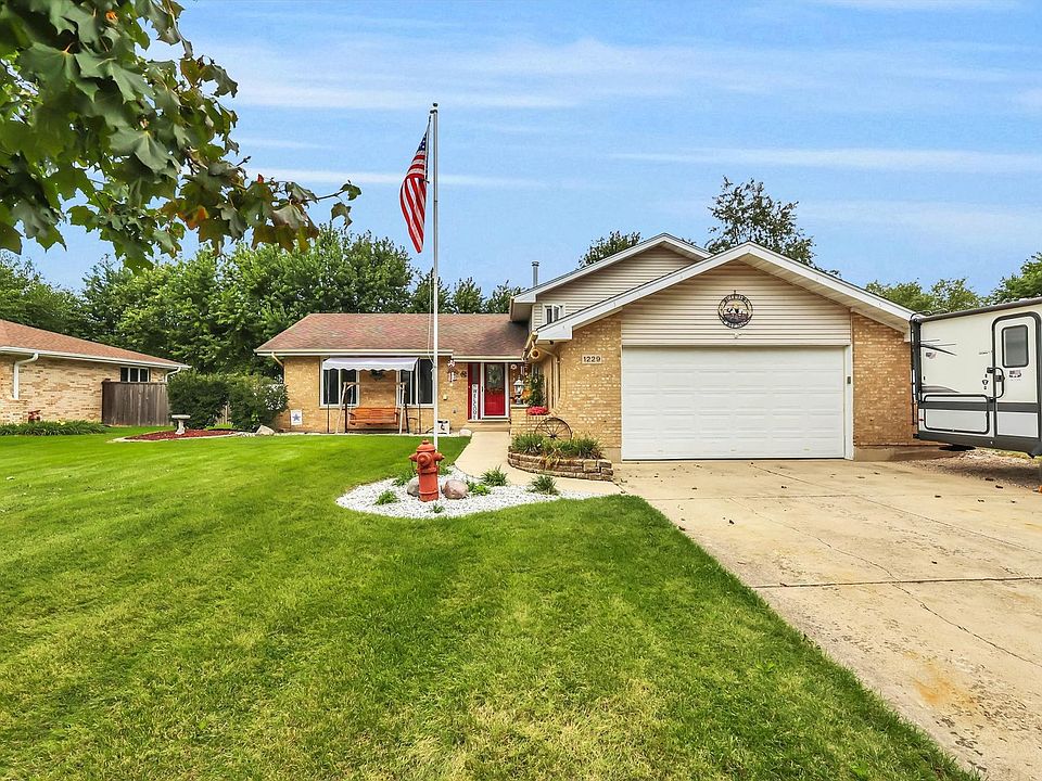 1st image of 1229 Andrea Dr