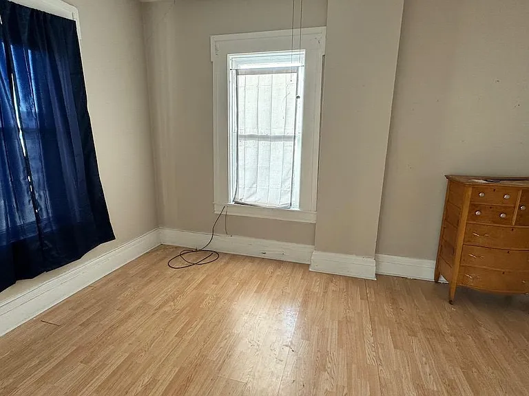 1005 Bluff St #2 — Photo 8