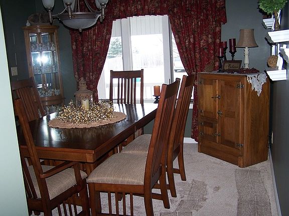 4th image of 5 Kiley Dr