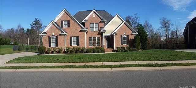 1st image of 4610 McDade Ln