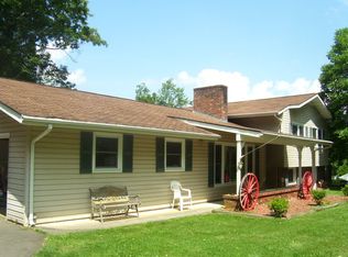 166 Oak Grove Cir, Jefferson, NC 28640