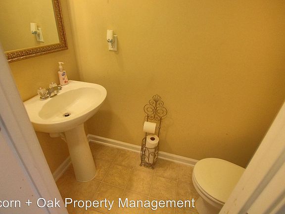 5th image of 3305 Cardinal Lake Dr