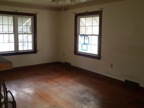 Additional Living Room