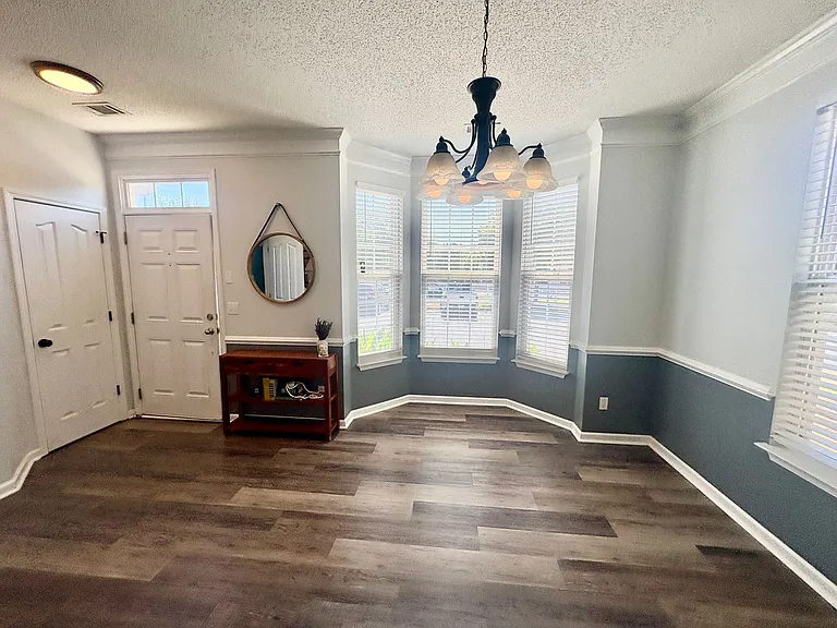 119 Cirrus Ct — Photo 2