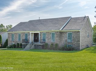 801 Nottingham Pkwy, Louisville, KY 40222