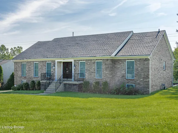801 Nottingham Pkwy, Louisville, KY 40222