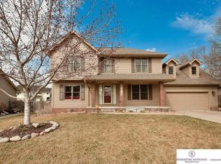 16126 Drexel Cir, Omaha, NE 68135