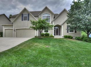 16028 Rosewood St, Overland Park, KS 66085
