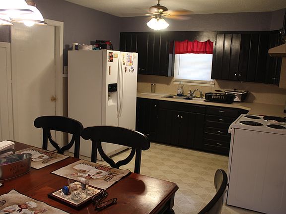 5th image of 304 Star St