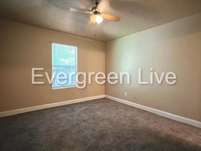 110 Willow Gardens Ct — Photo 10