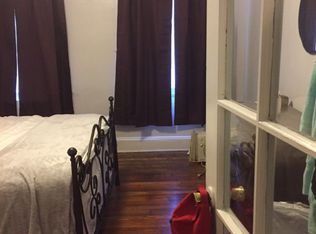 3067 33rd St #3B, Astoria, NY 11102