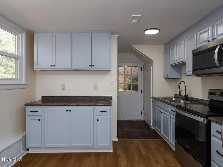 1190 Blue Creek Rd #B — Photo 13