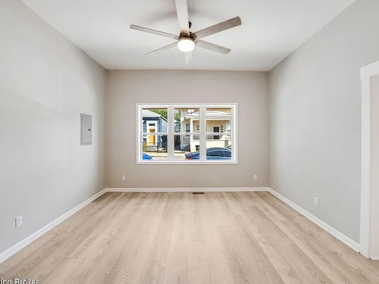 718 Henry Firpo St — Photo 6