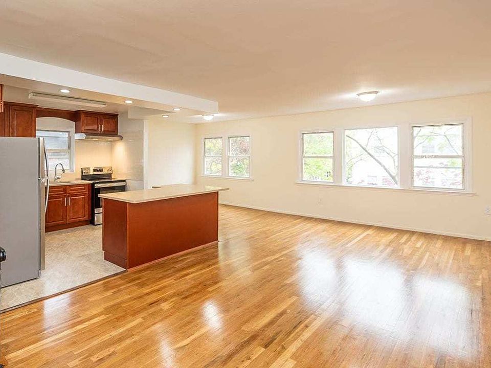 1st image of 22322 56th Ave #2