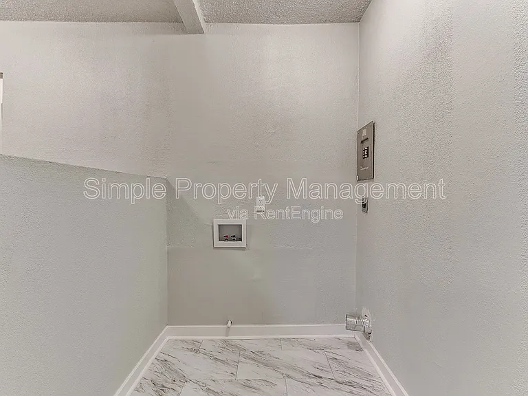 1841 N Gatewood Ave — Photo 15