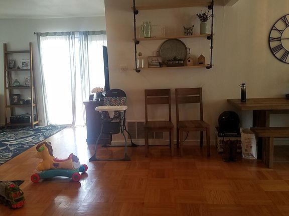 2nd image of 712 Barcelona Dr