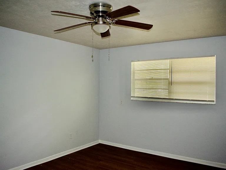 2351 SW 32nd Pl #1 — Photo 5