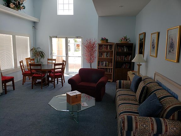 clubhouse sitting area