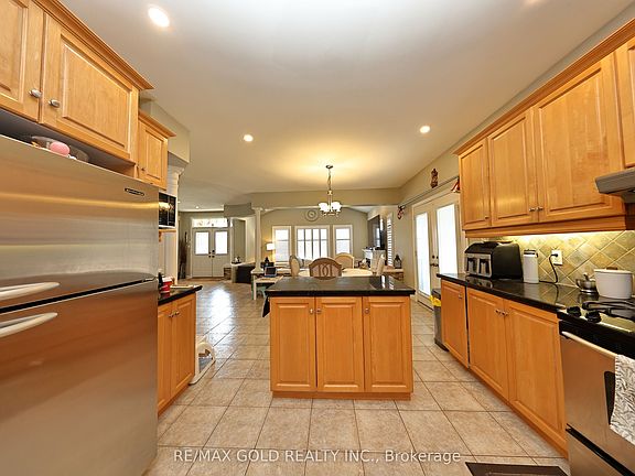5th image of 117 Delarmbro Dr