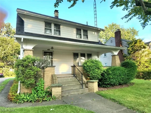 218 Raff Rd NW, Canton, OH 44708