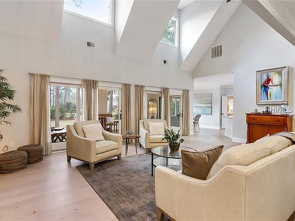 5th image of 5 McGuire Ct